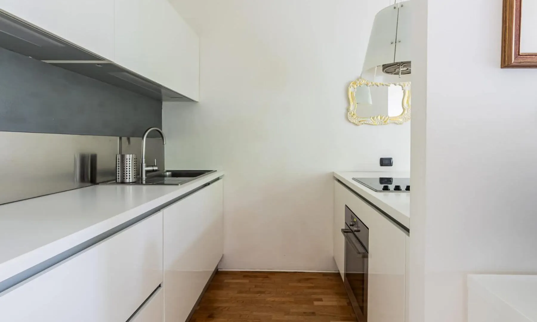 Homeby, Stylish Apartment With Balcony Milan Italie