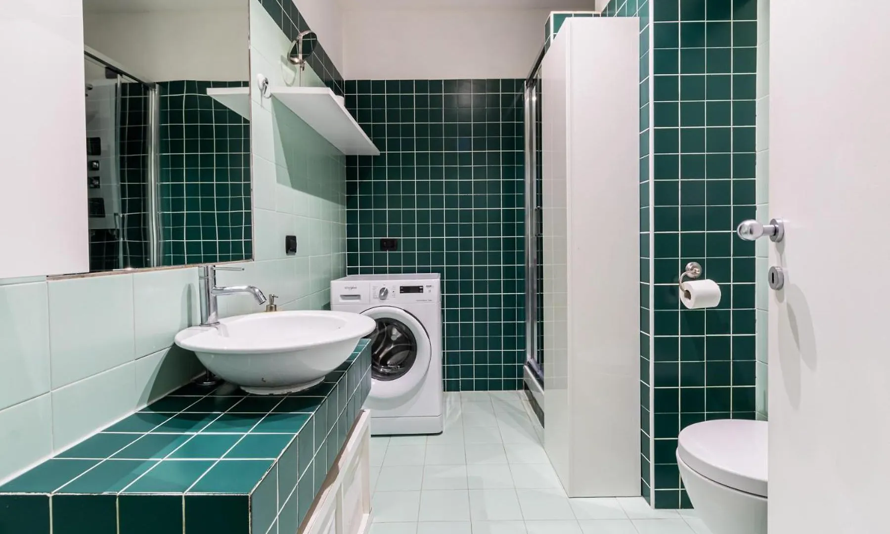 Homeby, Stylish Apartment With Balcony Milan Italy